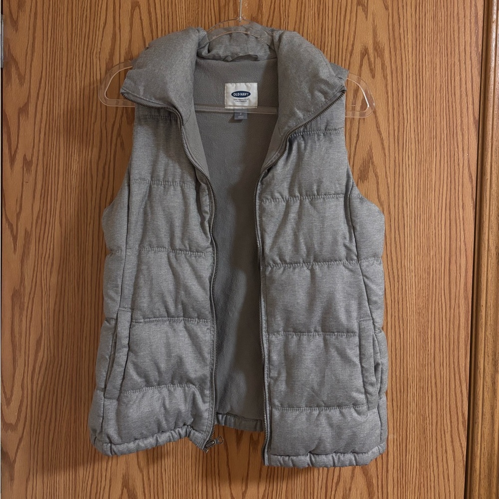 Old Navy Light Gray Quilted Vest